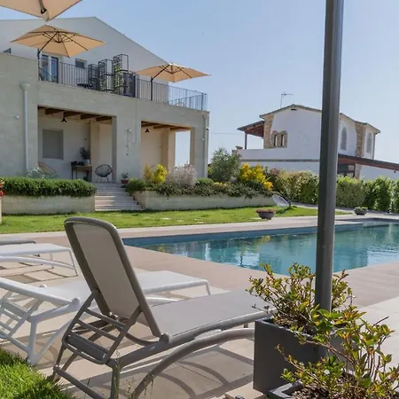 Laportulaca Relax & Nature فندق مبيت وإفطار ألتامورا